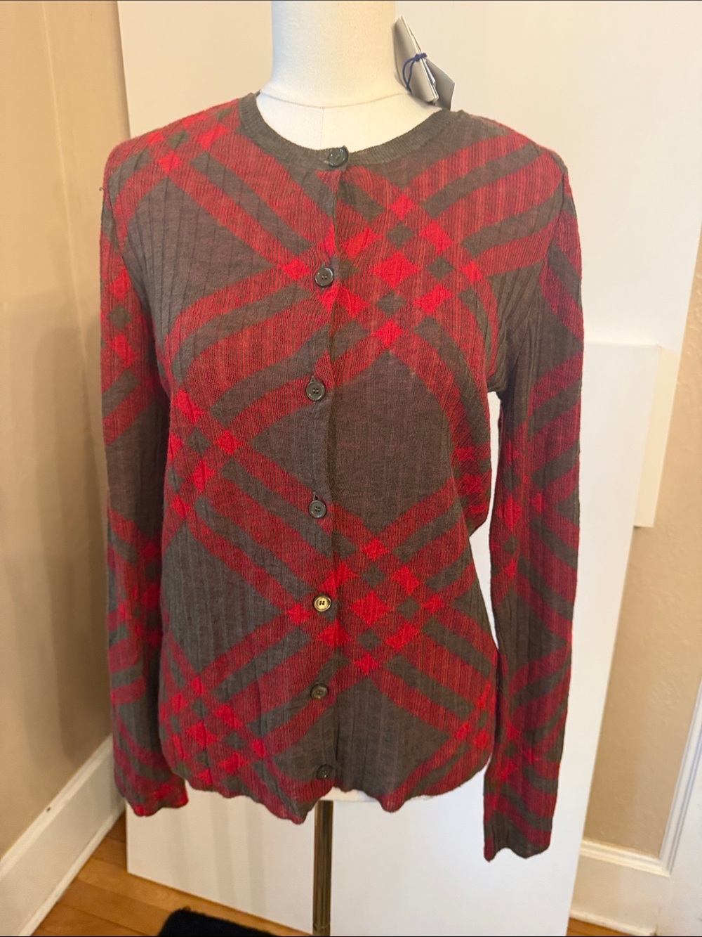 Authentic NWT Burberry Checked Cardigan Large women’s - Picture 3 of 15
